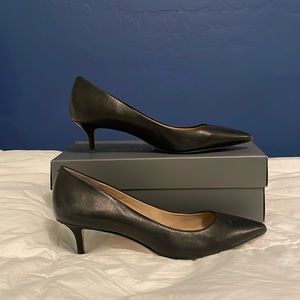 Black Pumps
